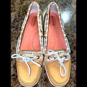 Women’s Sperry shoes